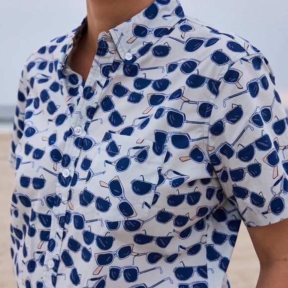 Kirrin Finch King Sunglasses Print Short Sleeve Button Up Shirt - Picture 1 of 10